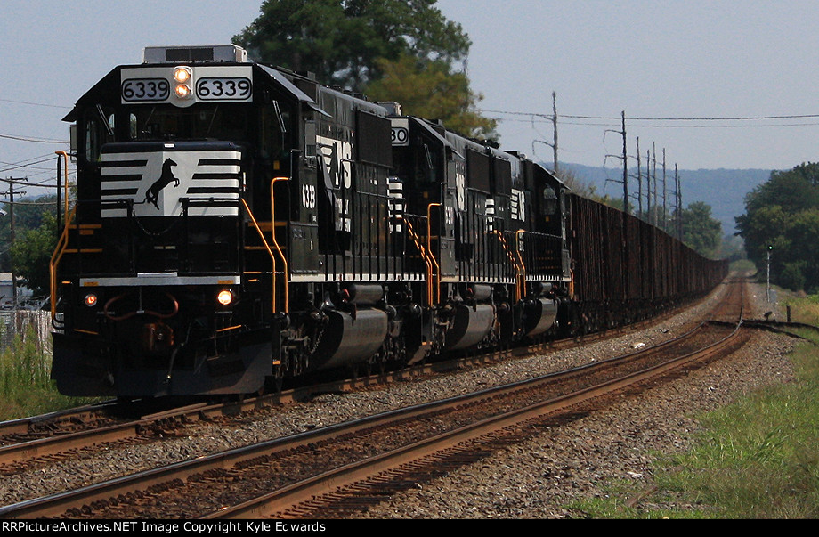 NS SD40E #6339 on 921